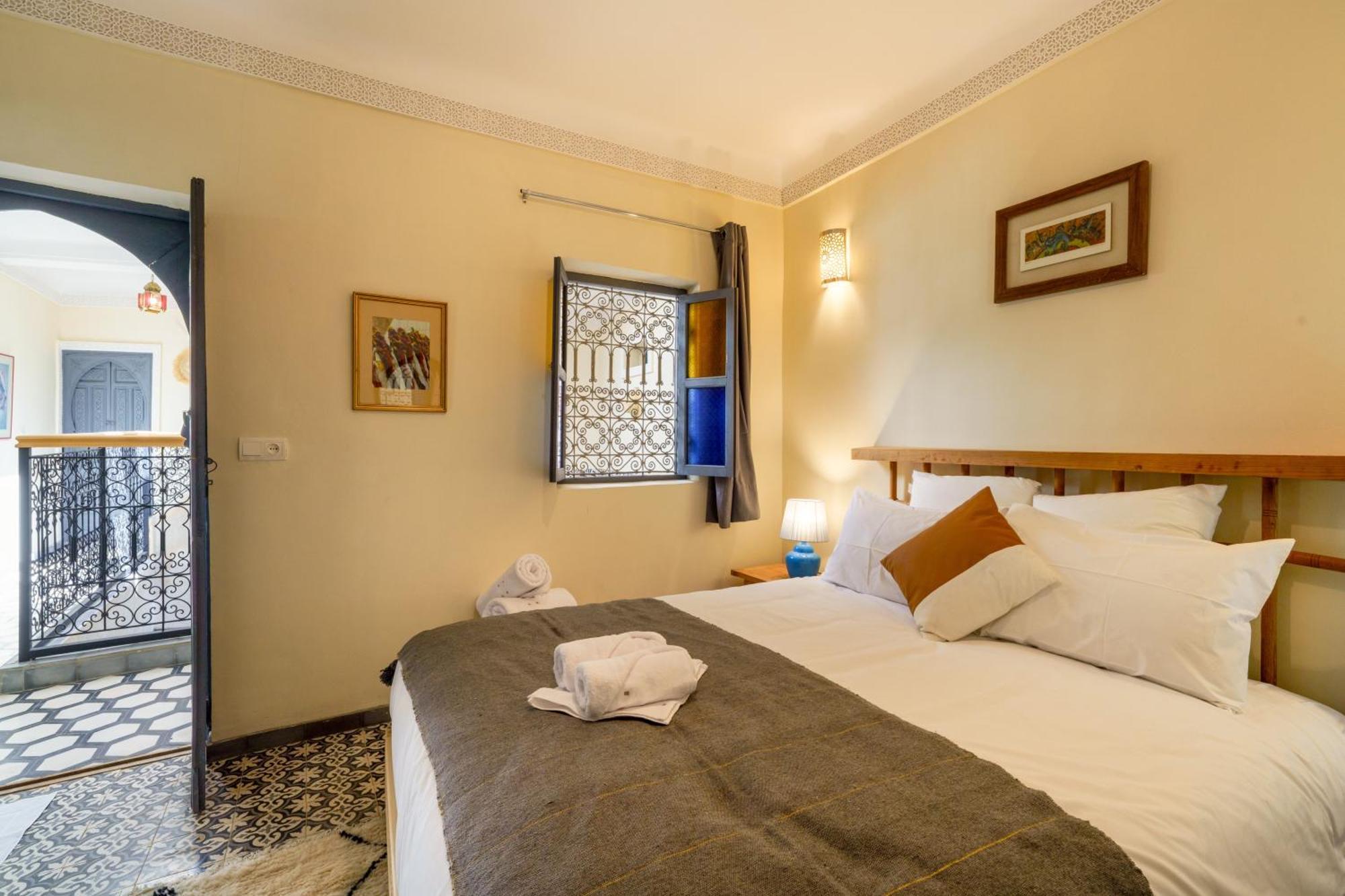 Riad 4 Chambres - Piscine & Petit Dejeuner Gratuit - Wifi Fibre Optique Marakeş Dış mekan fotoğraf