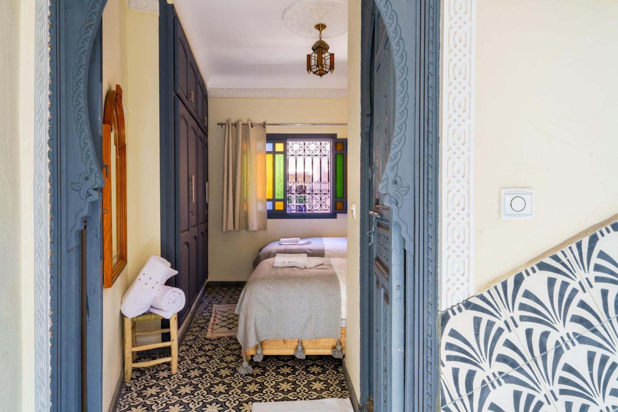Riad 4 Chambres - Piscine & Petit Dejeuner Gratuit - Wifi Fibre Optique Marakeş Dış mekan fotoğraf