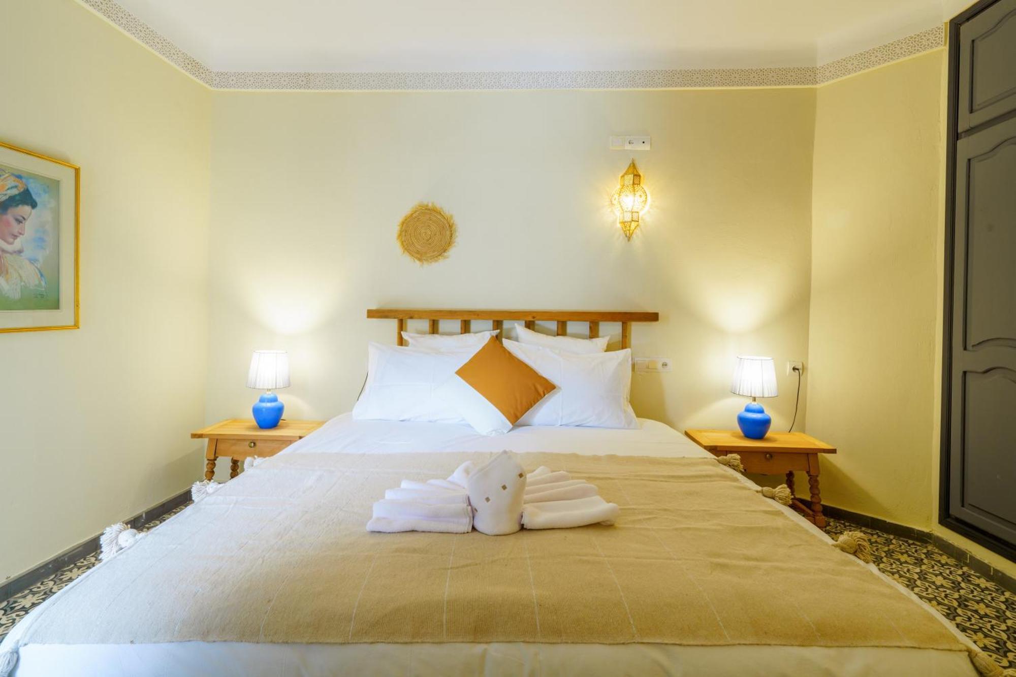 Riad 4 Chambres - Piscine & Petit Dejeuner Gratuit - Wifi Fibre Optique Marakeş Dış mekan fotoğraf