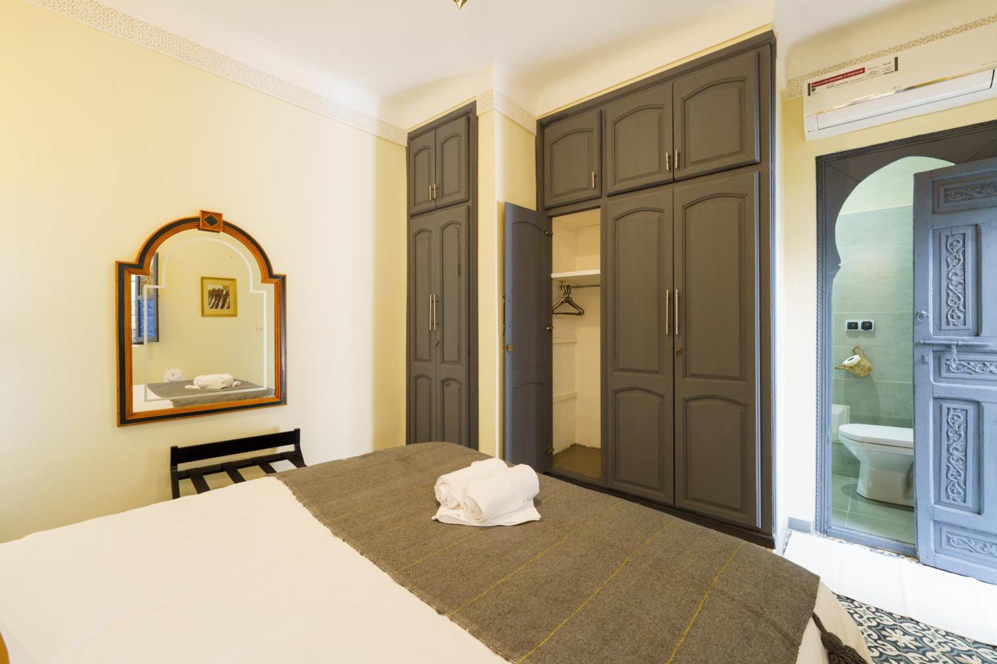 Riad 4 Chambres - Piscine & Petit Dejeuner Gratuit - Wifi Fibre Optique Marakeş Dış mekan fotoğraf