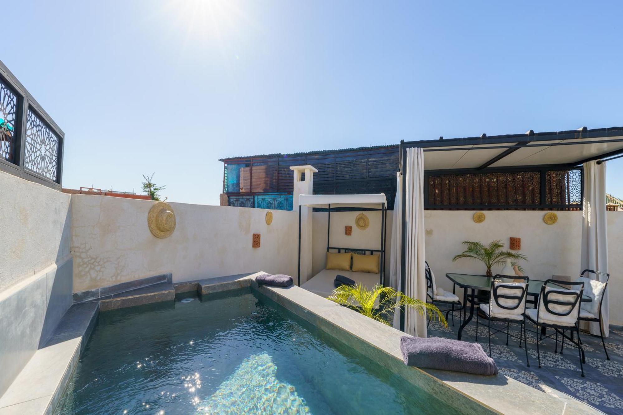 Riad 4 Chambres - Piscine & Petit Dejeuner Gratuit - Wifi Fibre Optique Marakeş Dış mekan fotoğraf