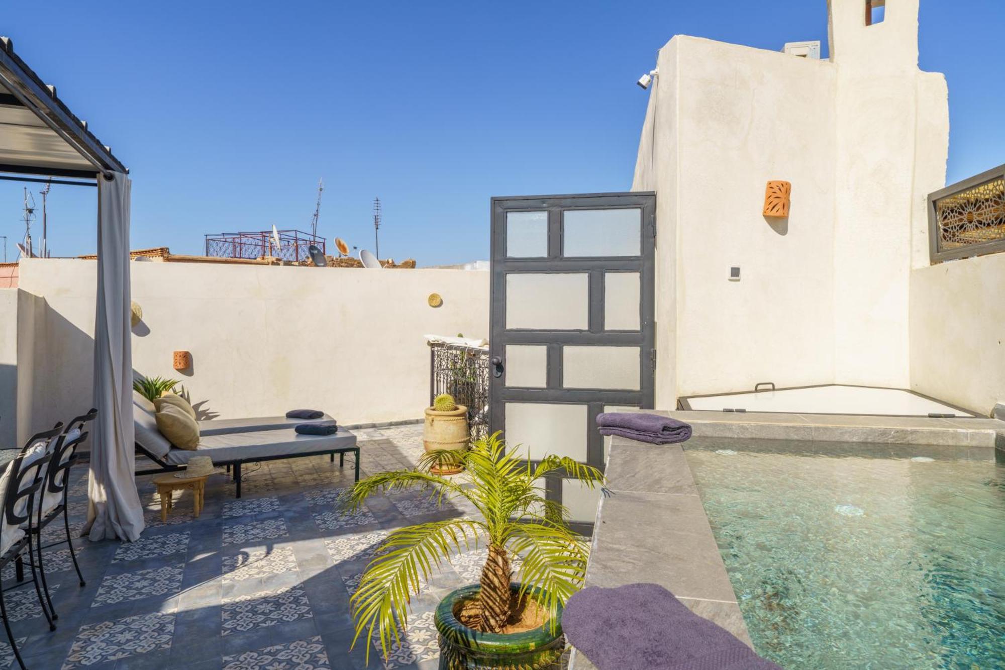 Riad 4 Chambres - Piscine & Petit Dejeuner Gratuit - Wifi Fibre Optique Marakeş Dış mekan fotoğraf